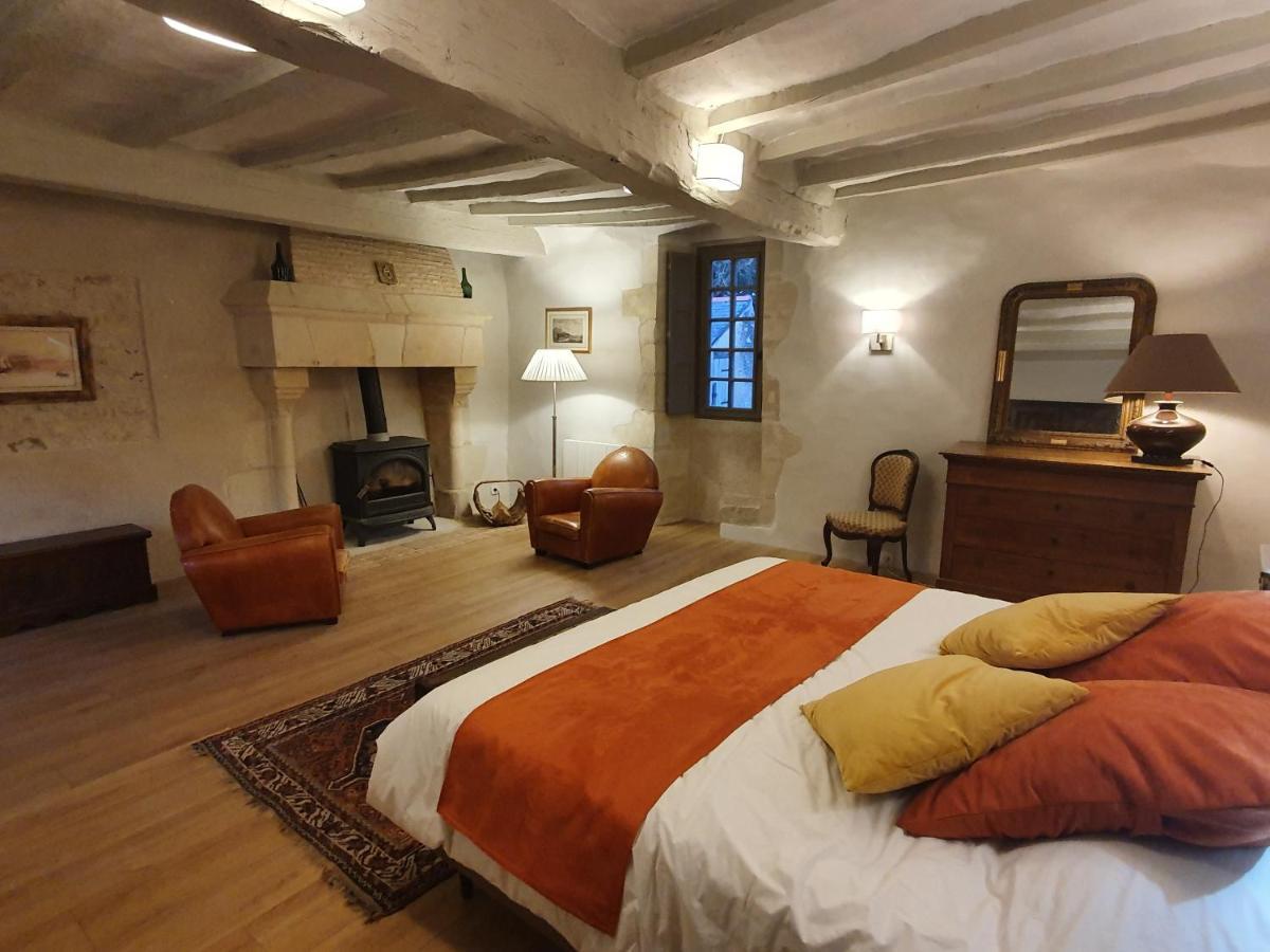 Manoir Du Bellay Bed and Breakfast Montreuil-Bellay Exteriör bild